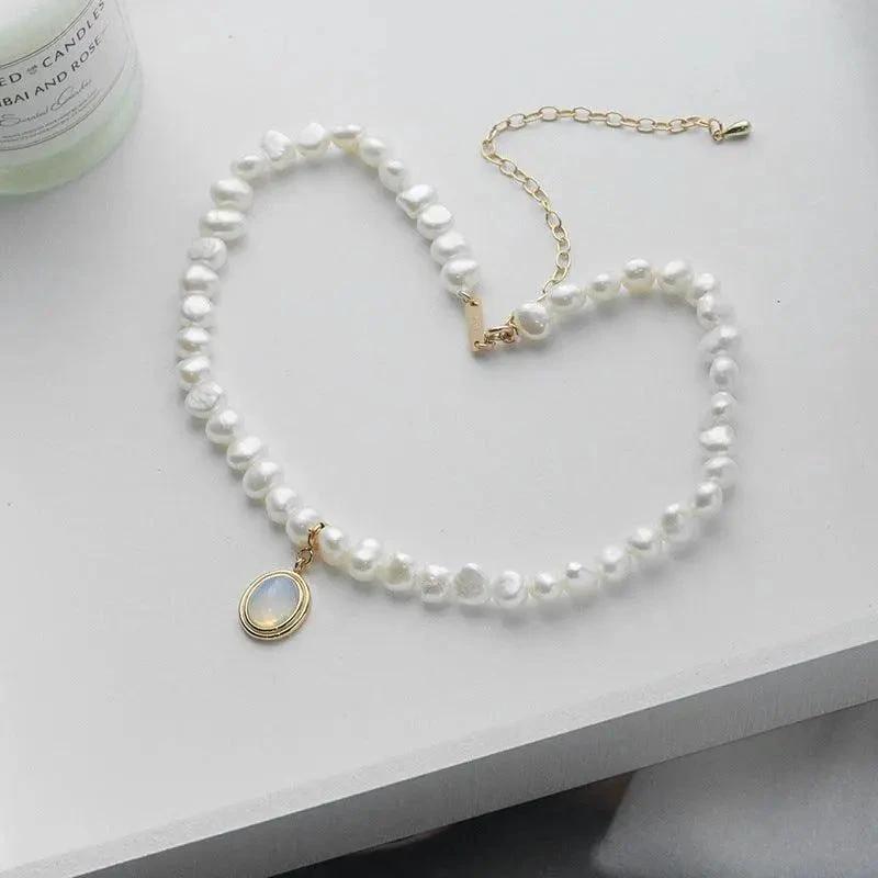 Round Medal Pearl Necklace Irregular Pearl