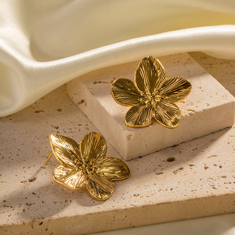 French Court Matte Retro Gold Stainless Steel Floral Metal Stud Earrings High Grade Earrings Earrings Accessories