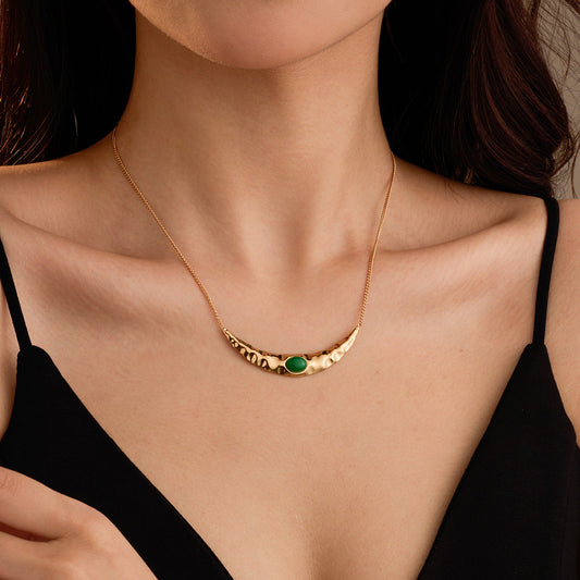Special Interest Light Luxury Stainless Steel Crescent Shaped Natural Stone Unique No Color Fading Clavicle Necklace