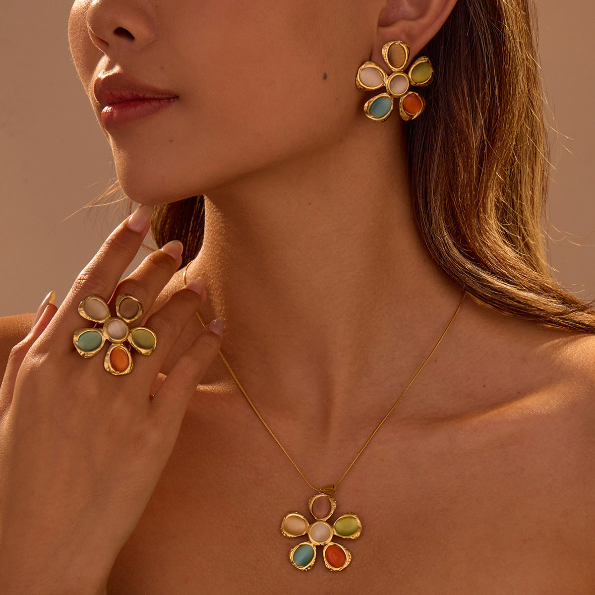 Retro 18K Gold Stainless Steel High Grade Color Opal Hammered Floral Earrings Earrings