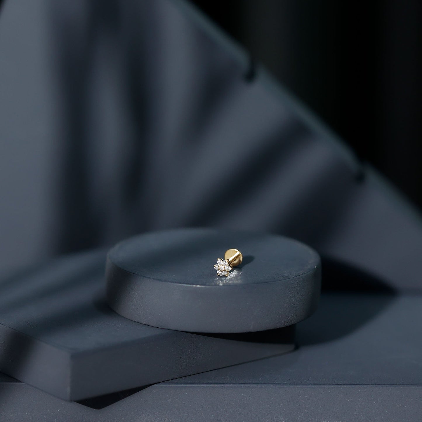 Round Cut Natural Diamond Flower Nose Stud For Women