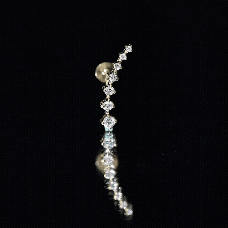 Graduated Style Moissanite Ear Crawler Earring for Helix Piercing