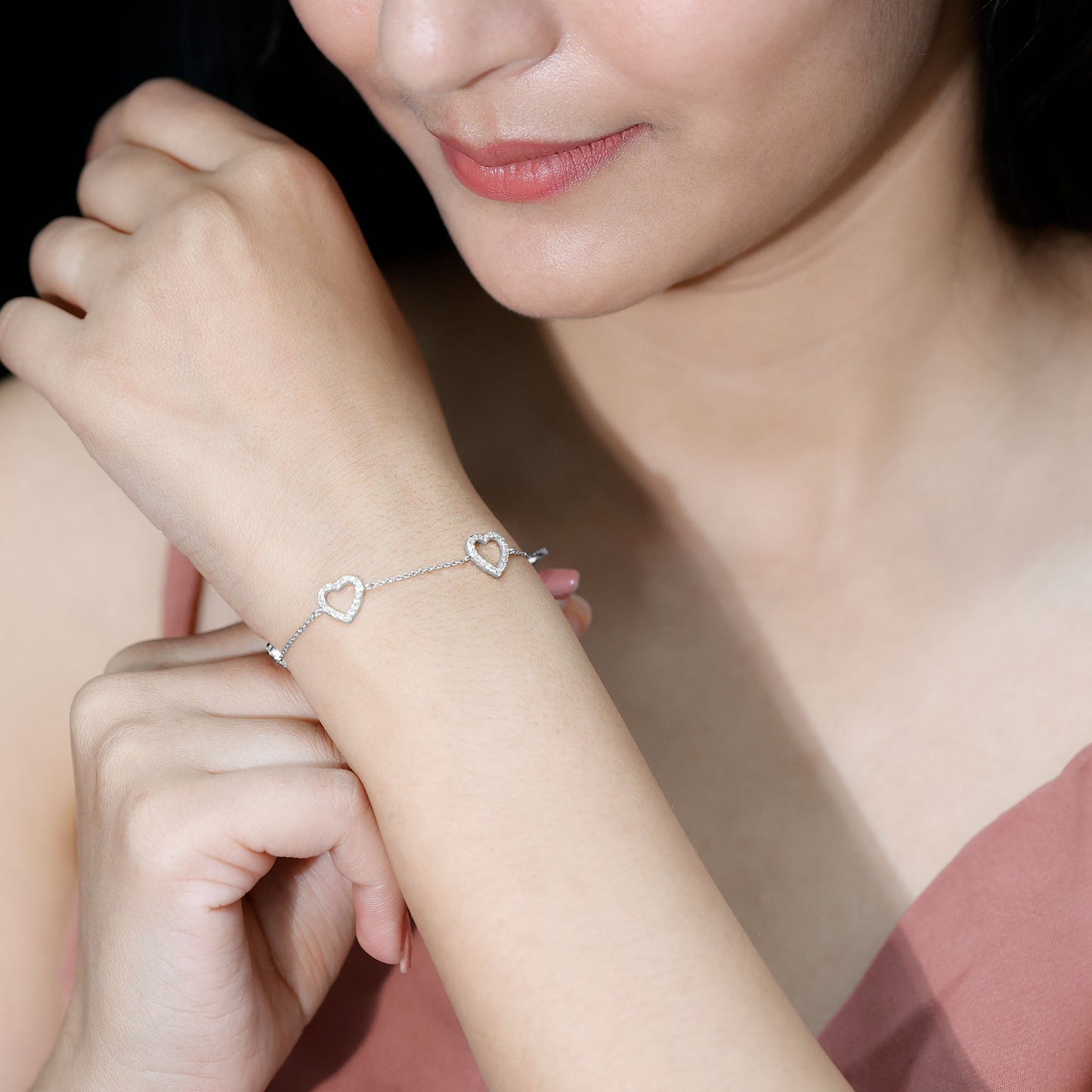 Certified Diamond Heart Chain Bracelet in Prong Setting