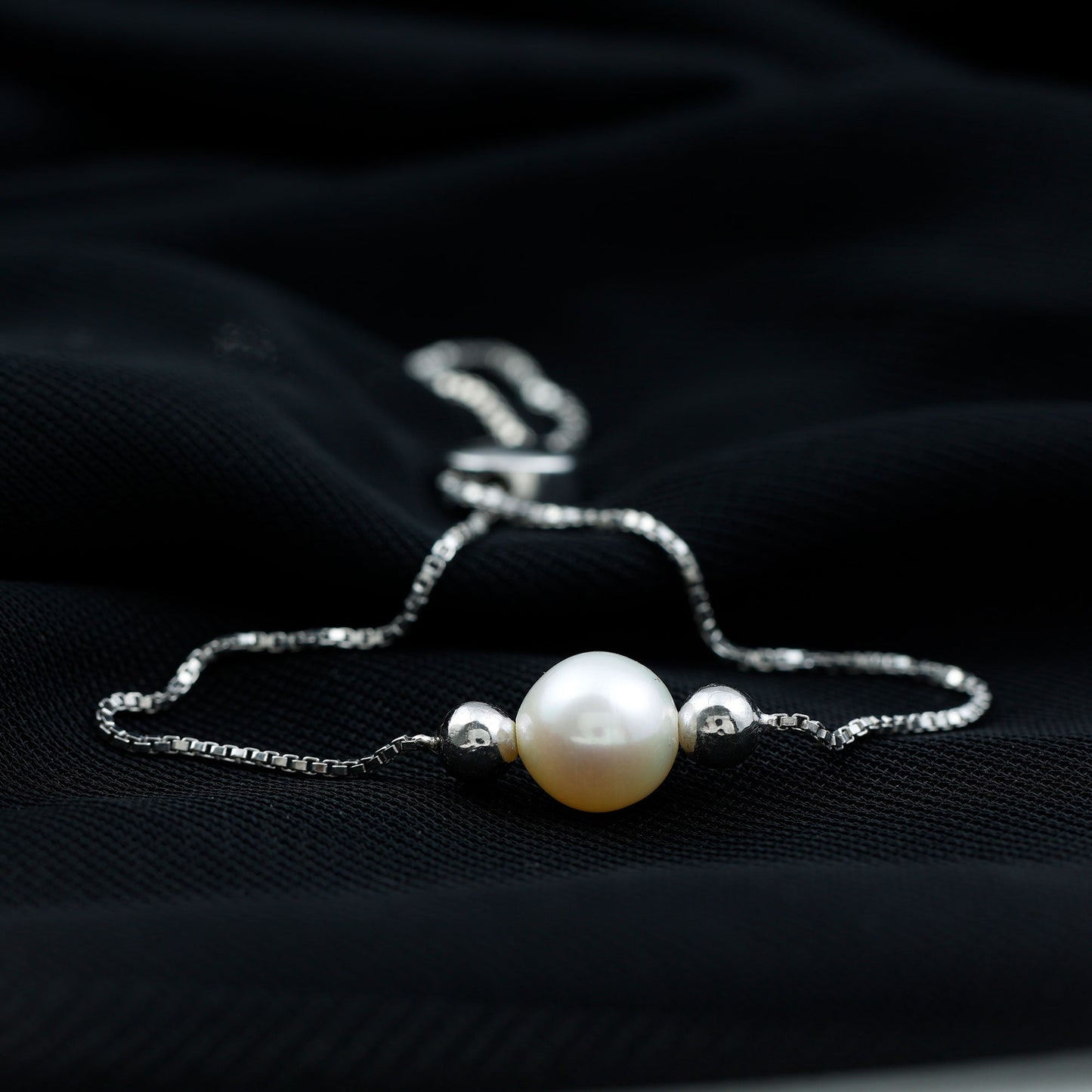 7.4 Carat Freshwater Pearl Solitaire Bolo Bracelet