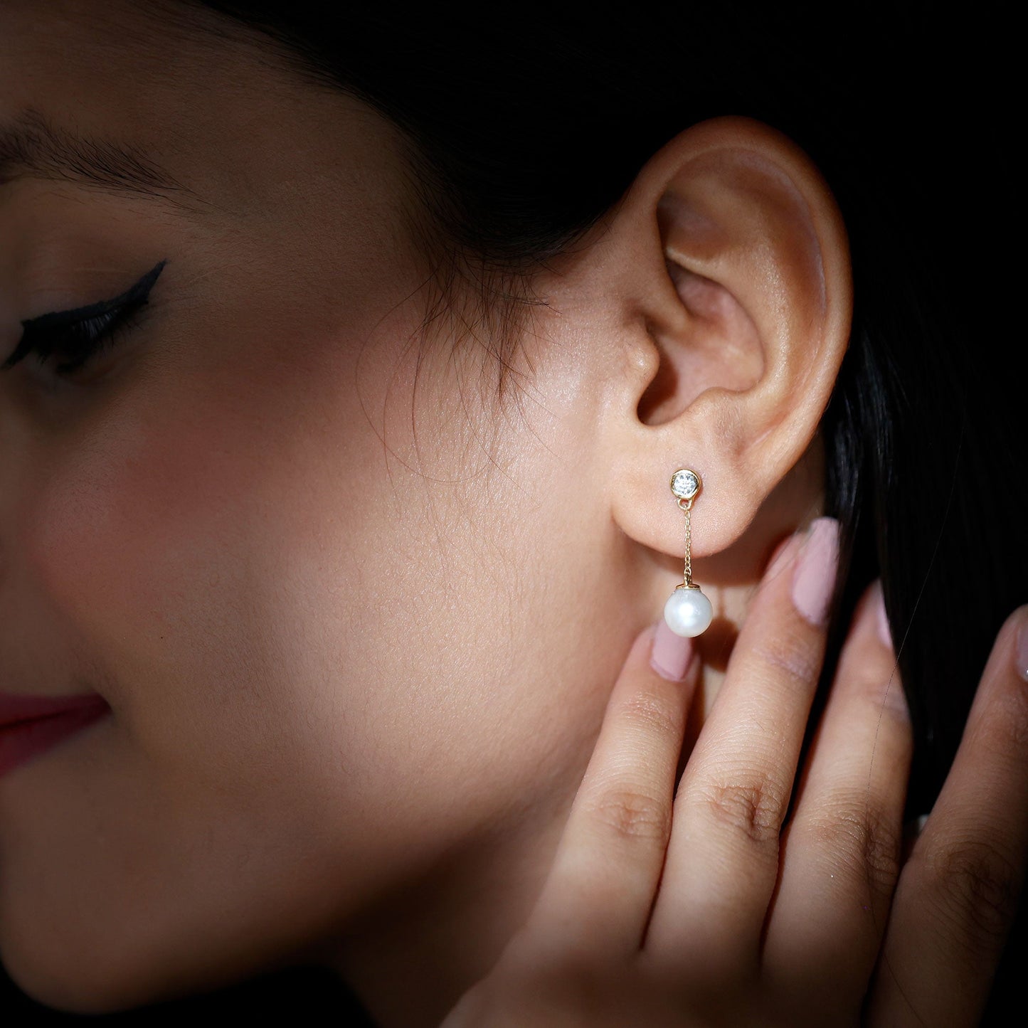 6 Carat Freshwater Pearl and Diamond Chain Drop Earrings