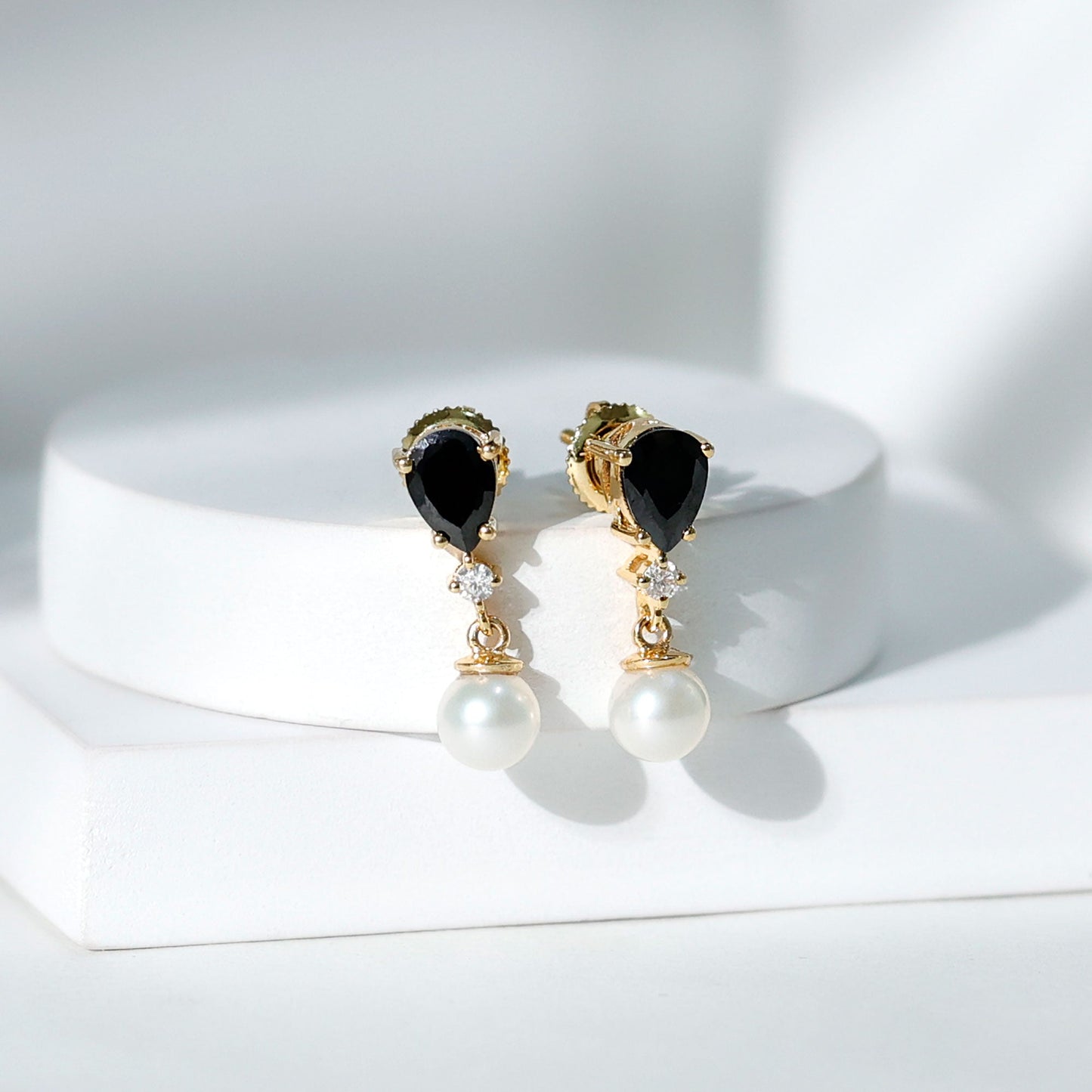 6 Carat Freshwater Pearl Drop Earrings with Black Onyx