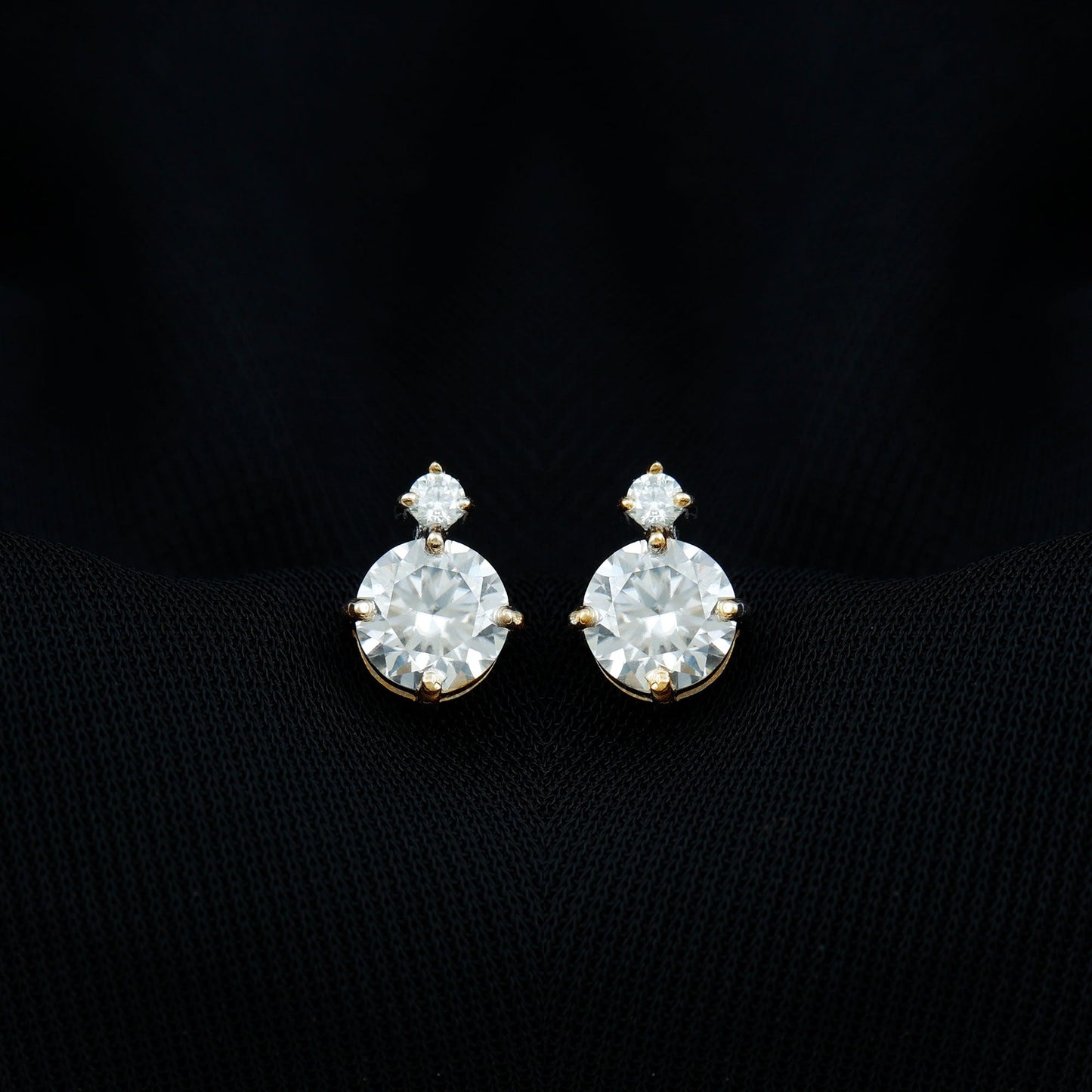 Simple Round Moissanite Stud Earrings