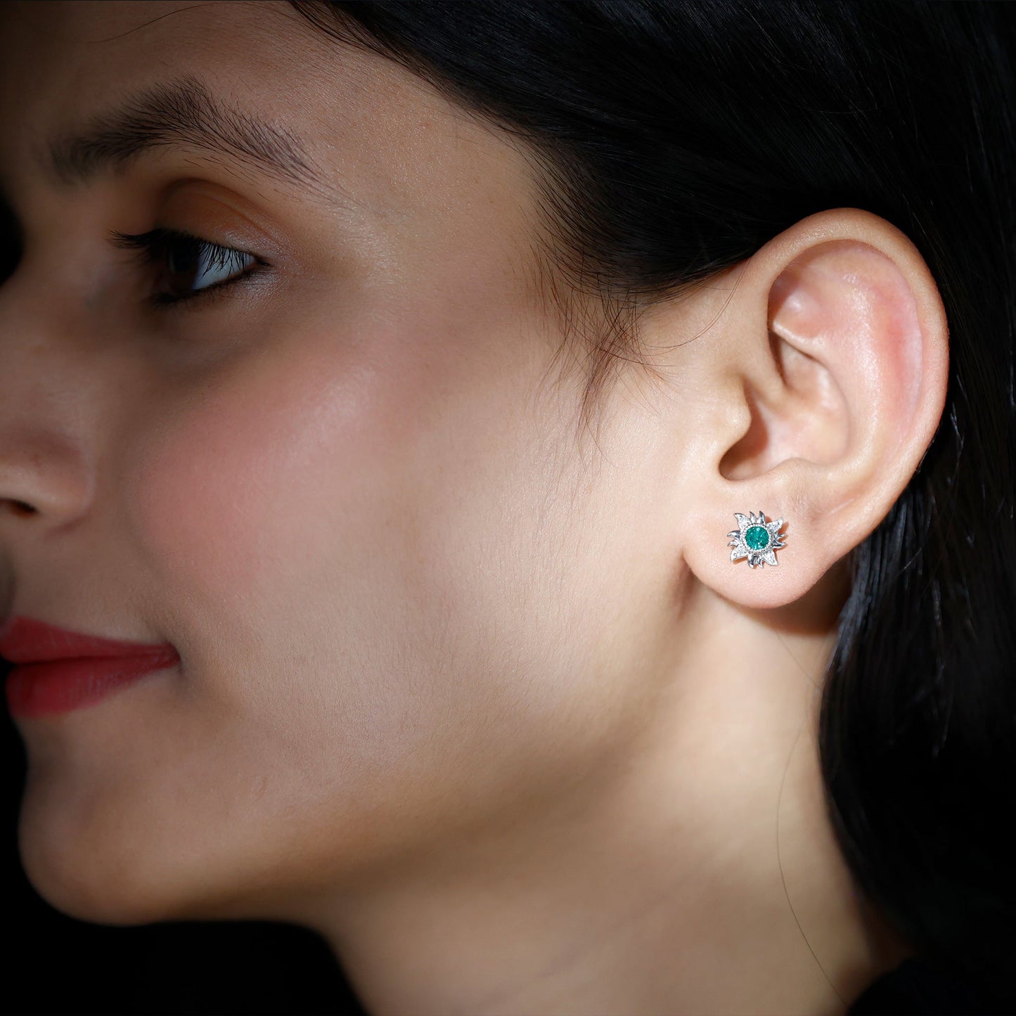 0.99 Carat Round Emerald and Diamond Sunburst Stud Earrings