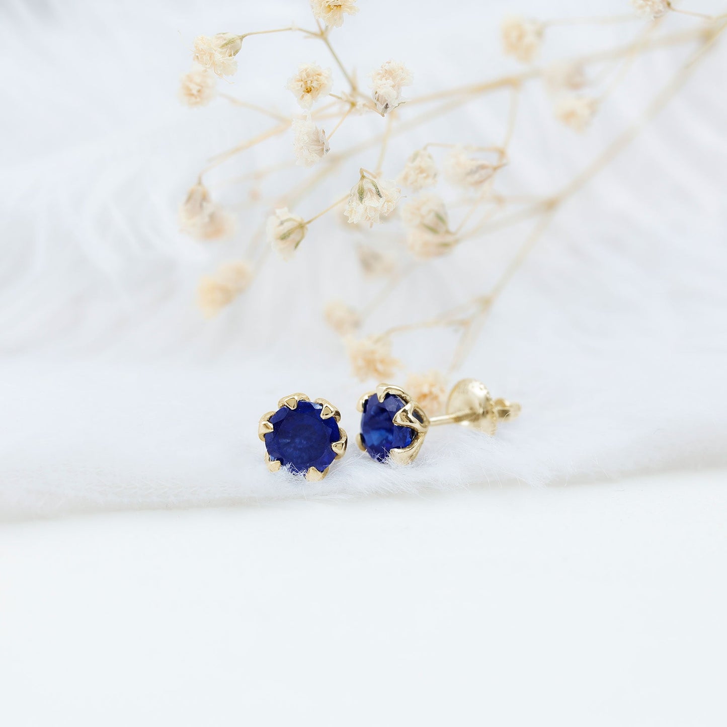 2 Carat Round Cut Lab Created Blue Sapphire Solitaire Stud Earrings