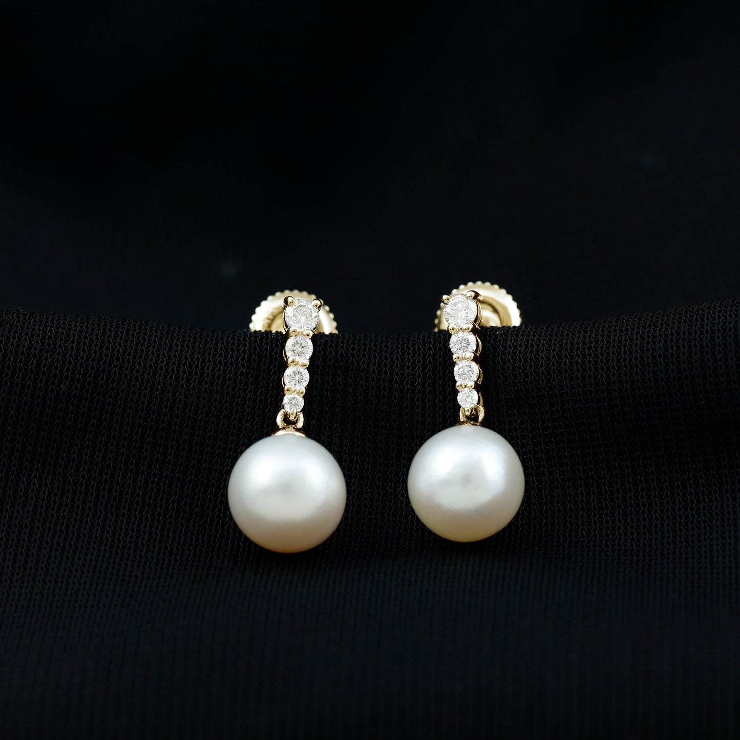 14.9 Carat Freshwater Pearl Drop Earrings with Diamond