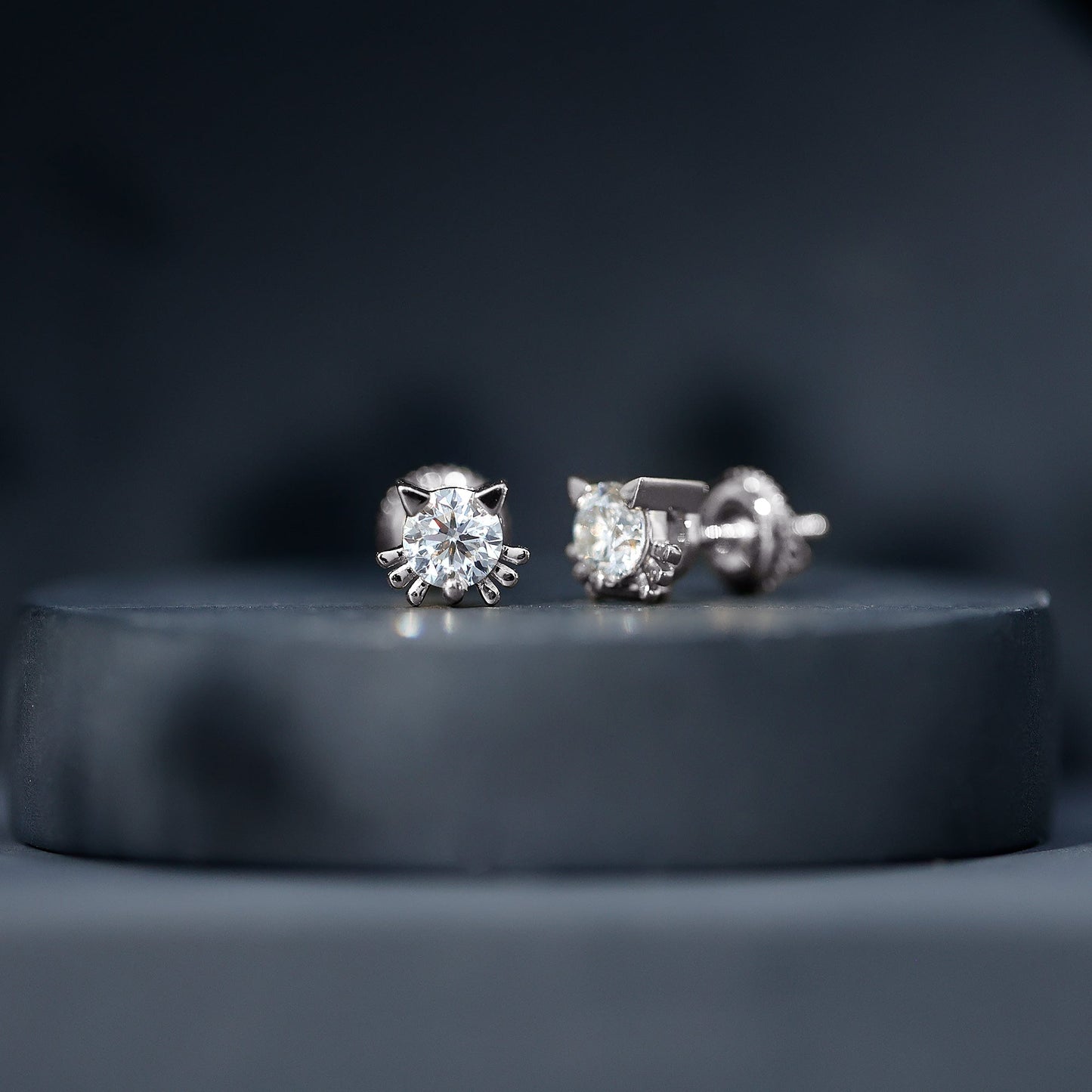 1 CT Solitaire Moissanite Cat Stud Earrings with Screw Back