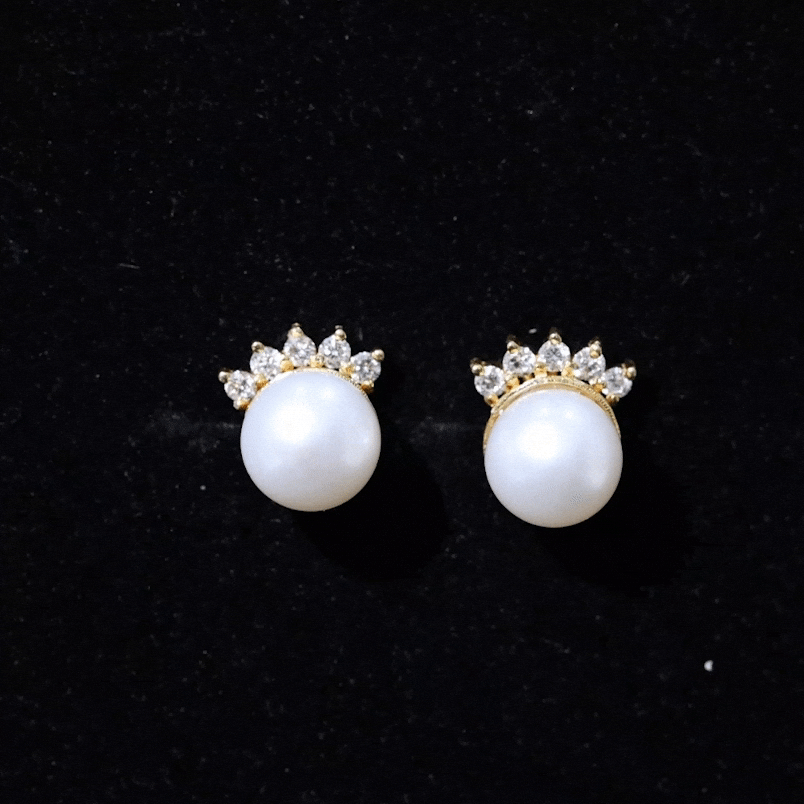 Real Freshwater White Pearl Stud Earrings with Diamonds