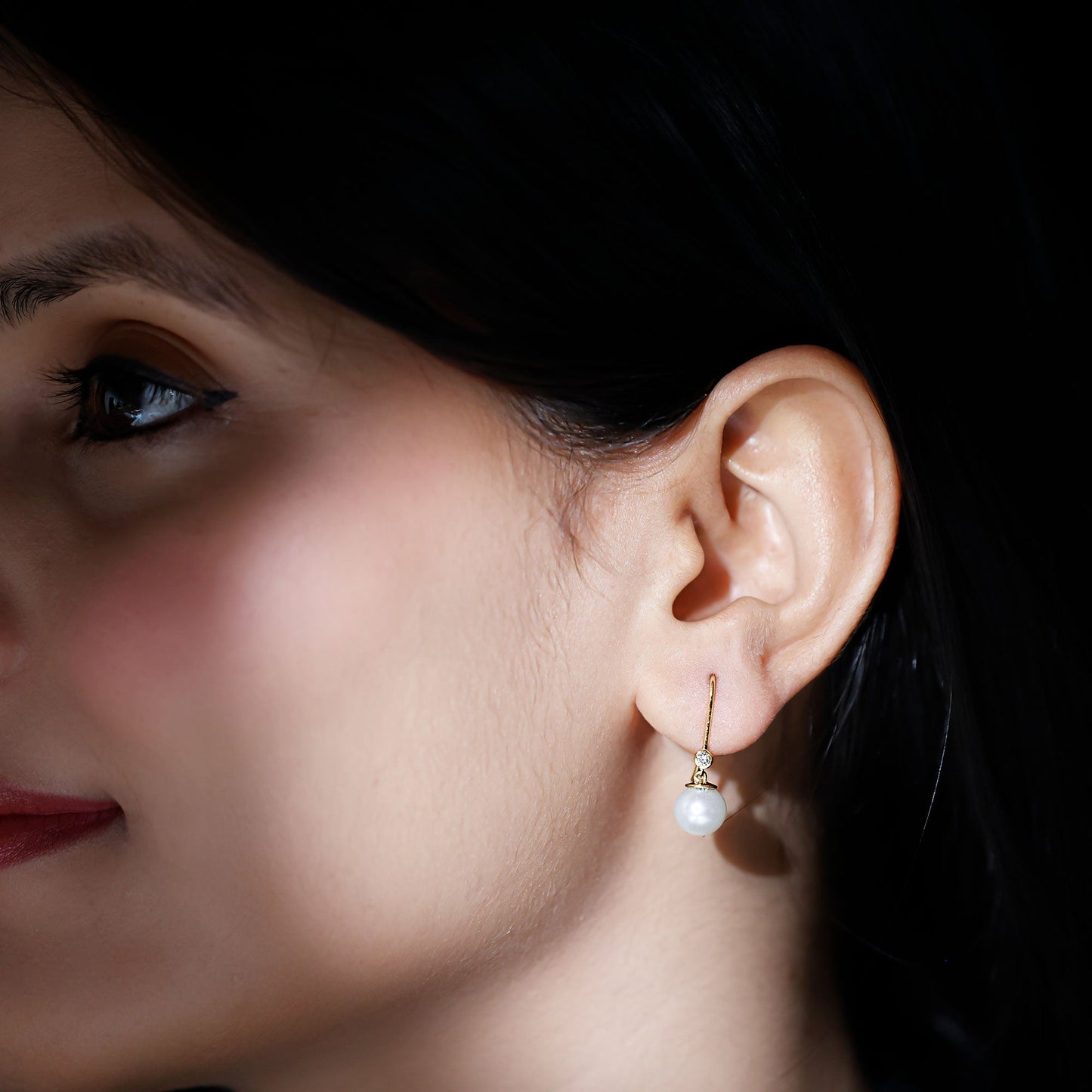 Real Freshwater Pearl Drop Earrings with Diamond
