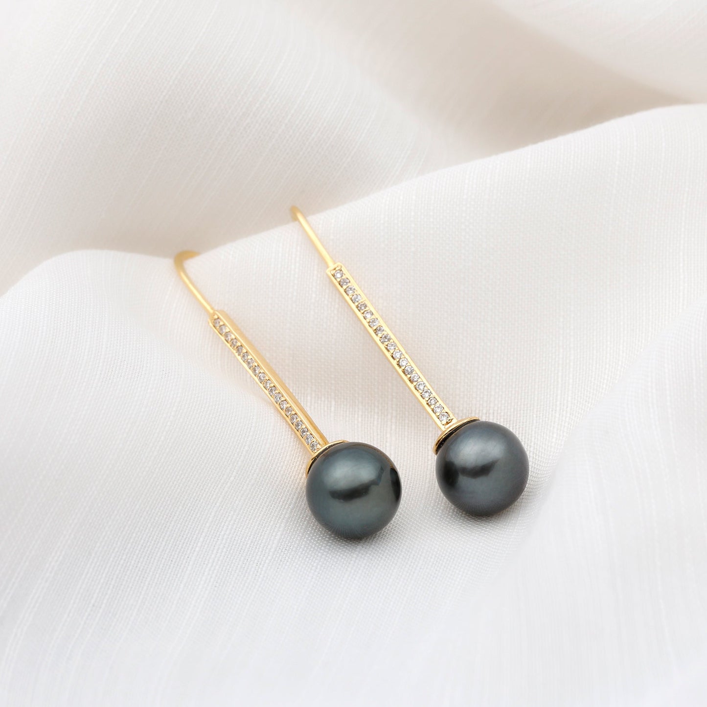 Genuine 15 CT Tahitian Black Pearl and Diamond Dangle Drop Earrings