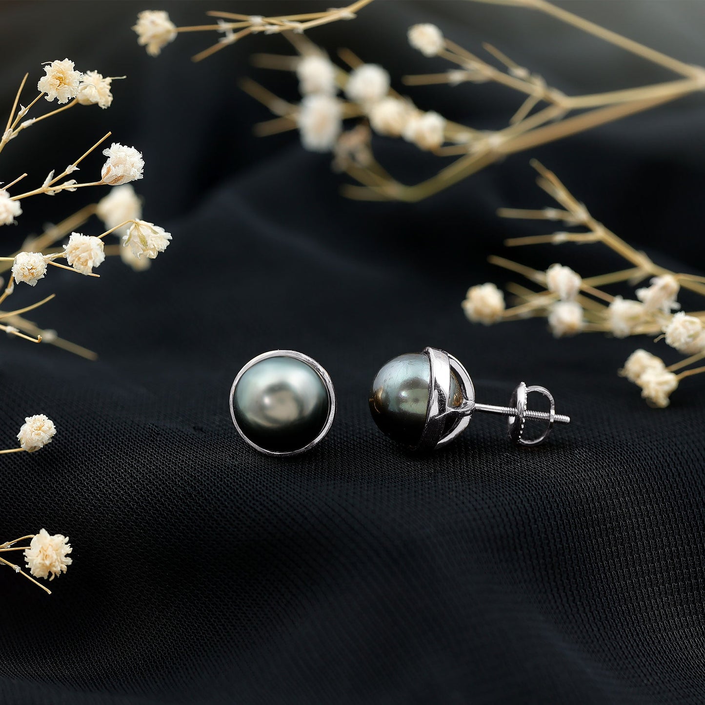 16 Carat Genuine Tahitian Black Pearl Stud Earring With Certificate