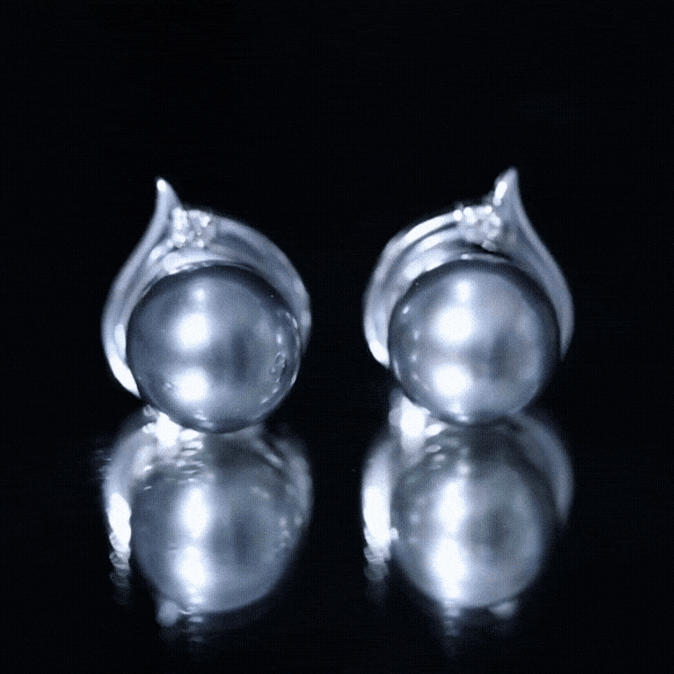 Cultured 16 Carat Tahitian Pearl Bridal Stud Earrings with Diamond
