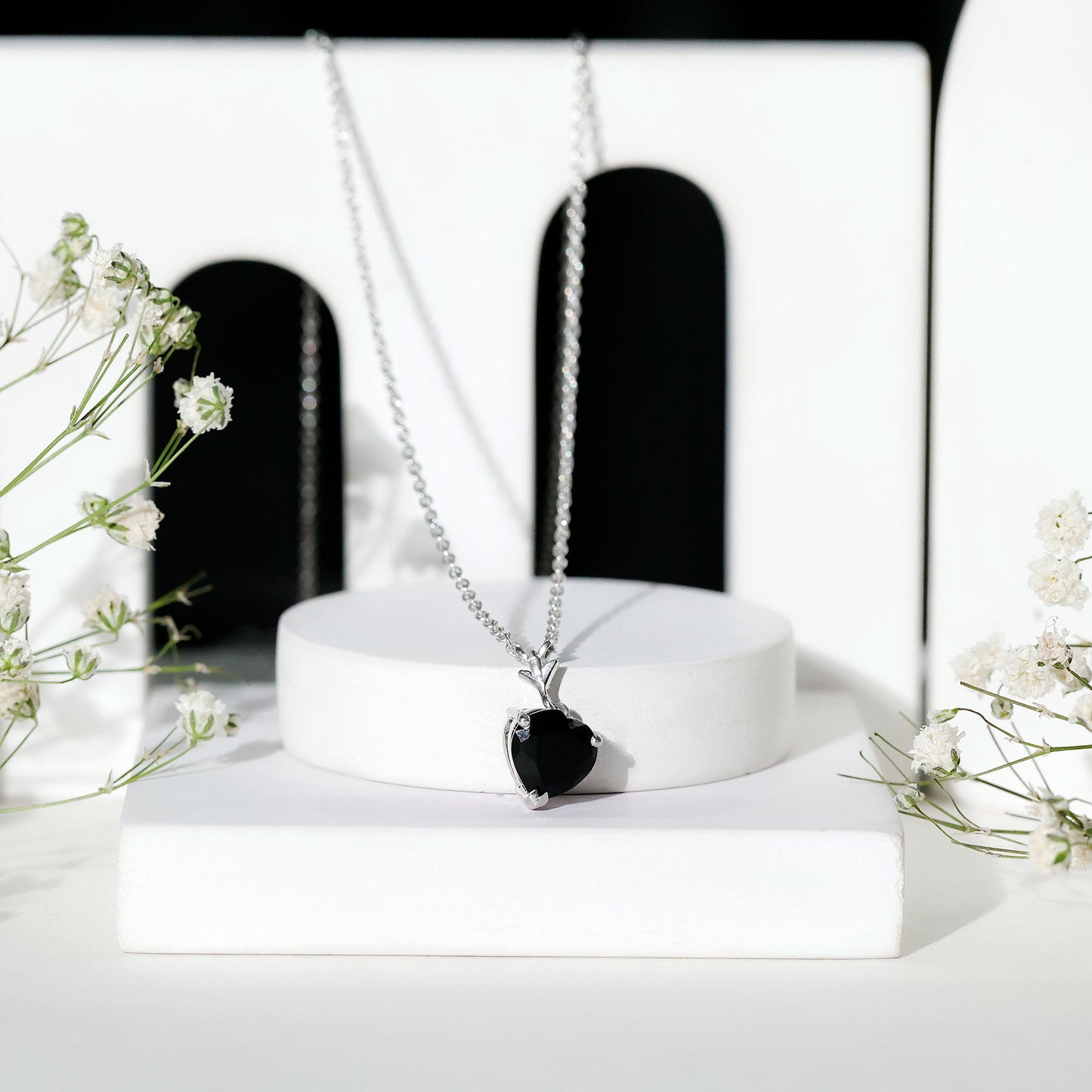 2 CT Heart Shape Black Onyx Solitaire Pendant