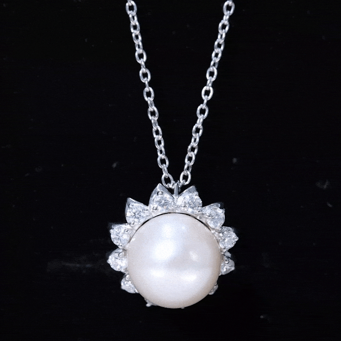 Natural 11 Carat Freshwater Pearl Flower Necklace in Silver
