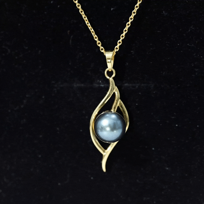 8 Carat Solitaire Black Pearl Leaf Pendant Necklace