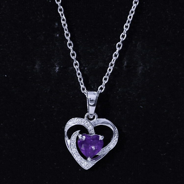 0.9 Carat Amethyst Heart Pendant Necklace with Diamond
