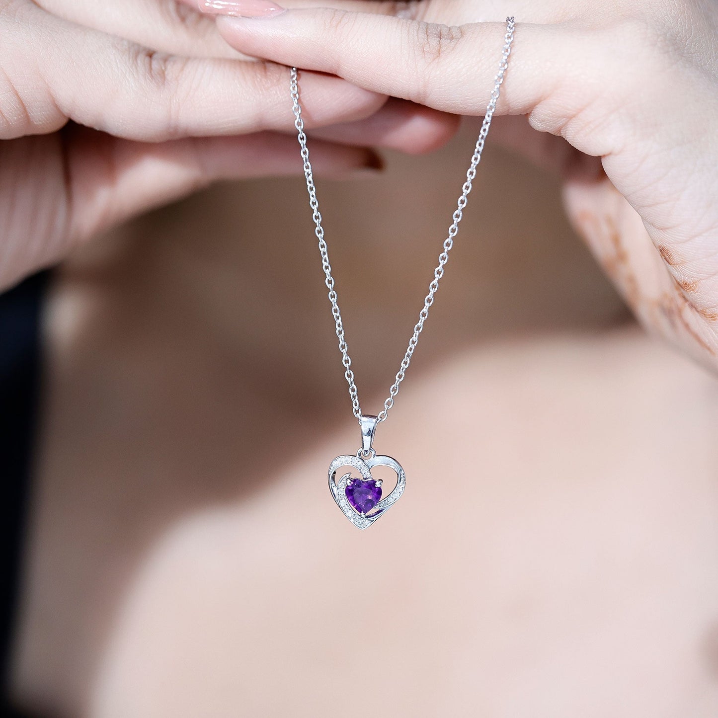0.9 Carat Amethyst Heart Pendant Necklace with Diamond