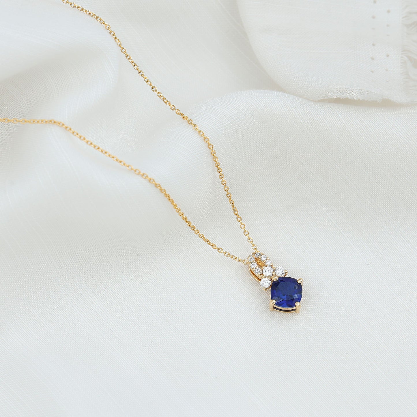 Cushion Cut Lab Grown Blue Sapphire Solitaire Necklace with Diamond