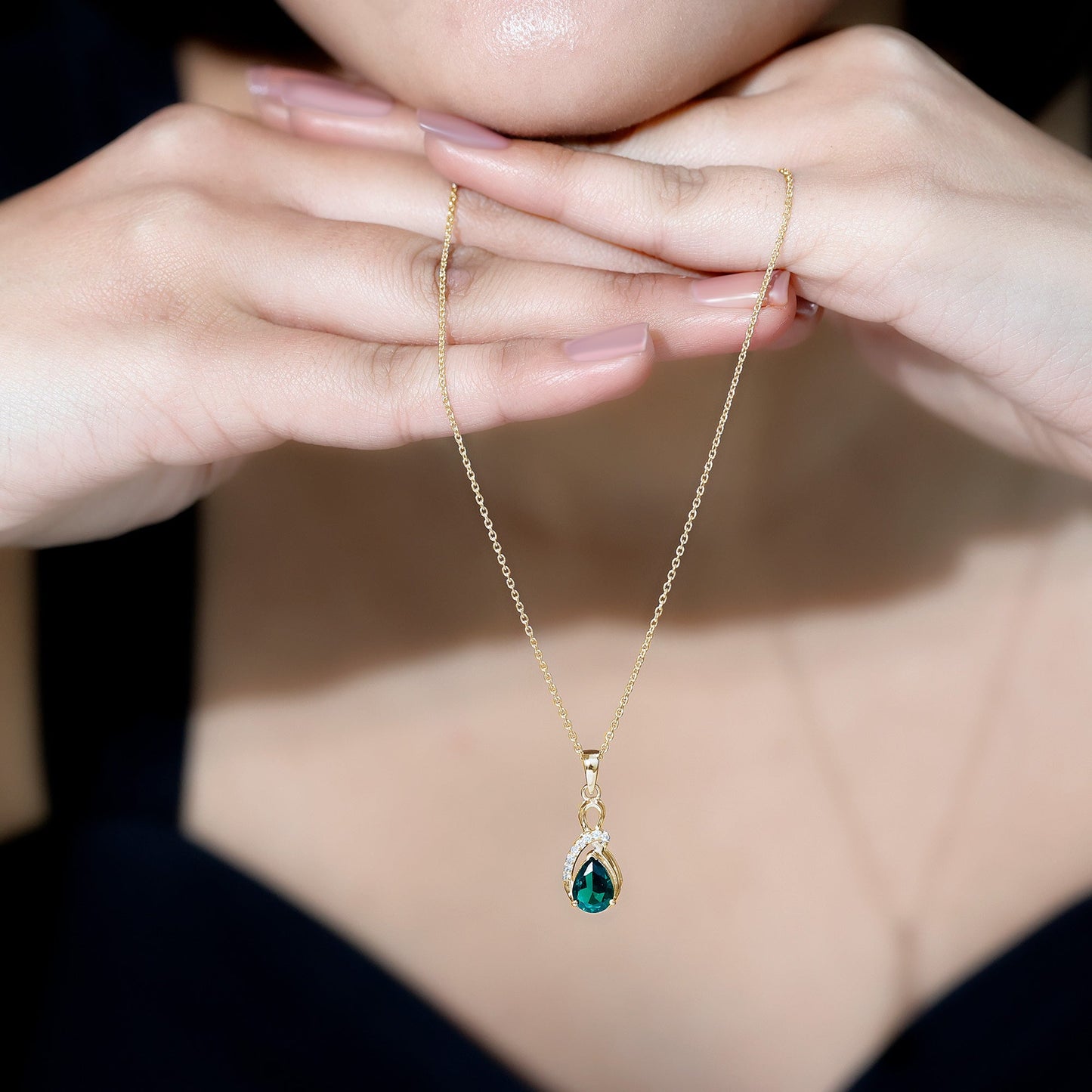 Certified Lab Grown Emerald Designer Necklace with Diamond
