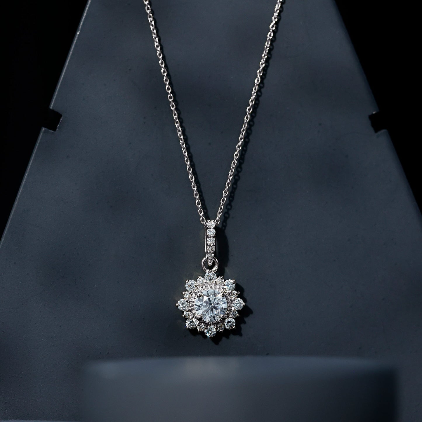 Round Moissanite Halo Necklace with Beaded Detailing