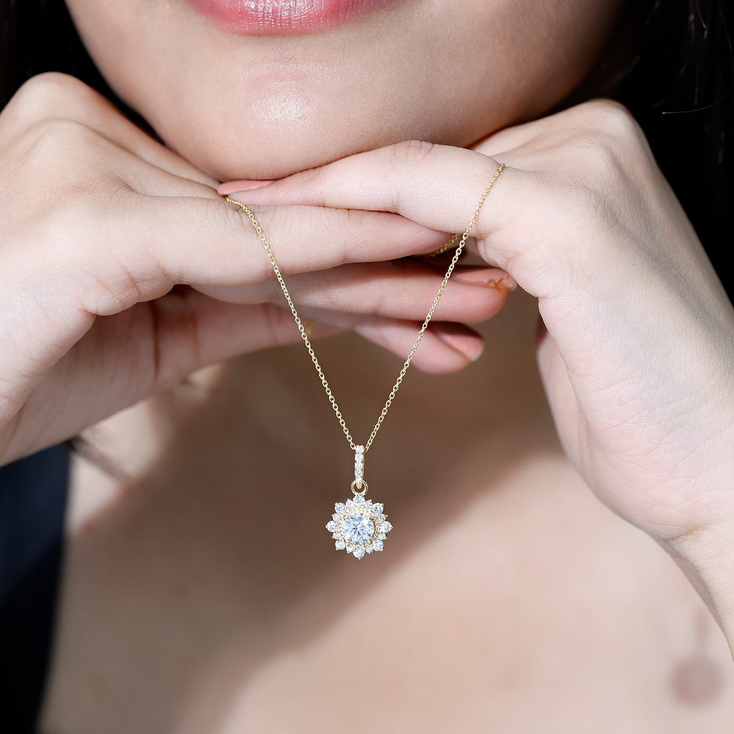 Round Moissanite Halo Necklace with Beaded Detailing