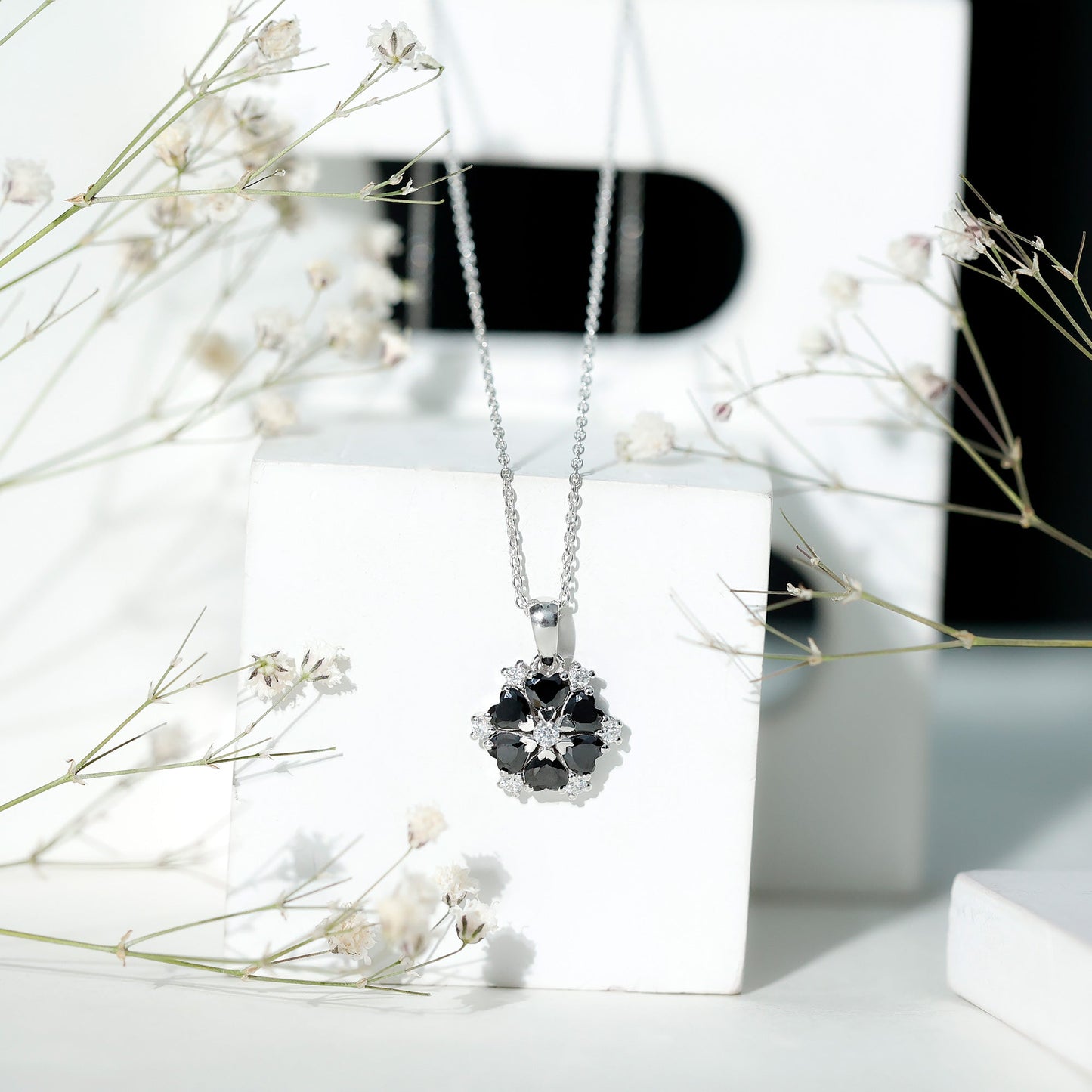 Natural Heart Shape Black Spinel Flower Pendant Necklace with Diamond