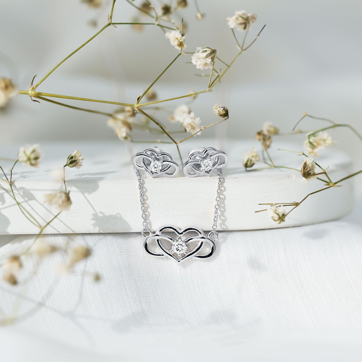 Round Cut Diamond Infinity Heart Jewelry Set