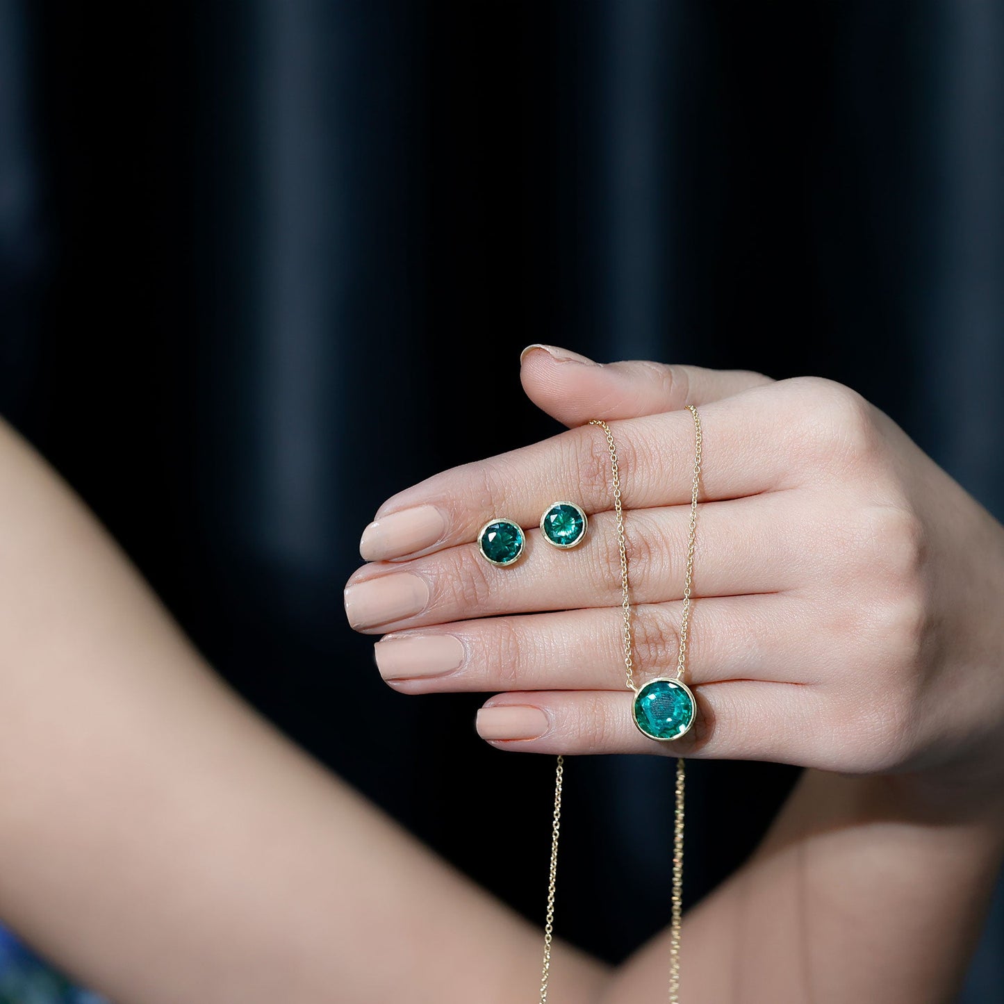 Certified Created Emerald Solitaire Jewelry Set in Bezel Setting