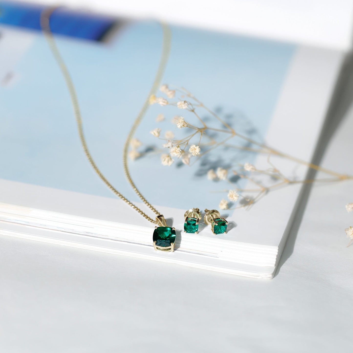 Certified Lab Grown Emerald Solitaire Jewelry Set