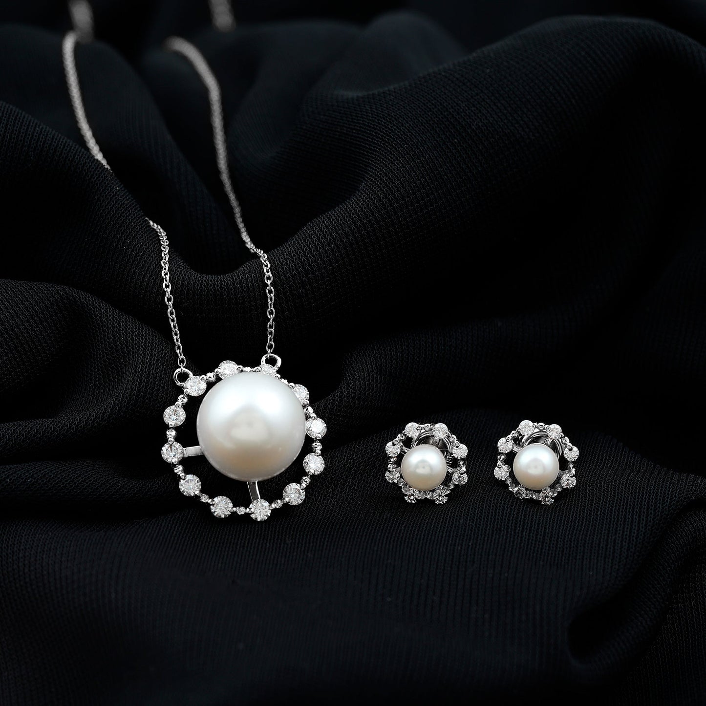 Genuine Freshwater Pearl Halo Necklace and Earrings Set with Certificate