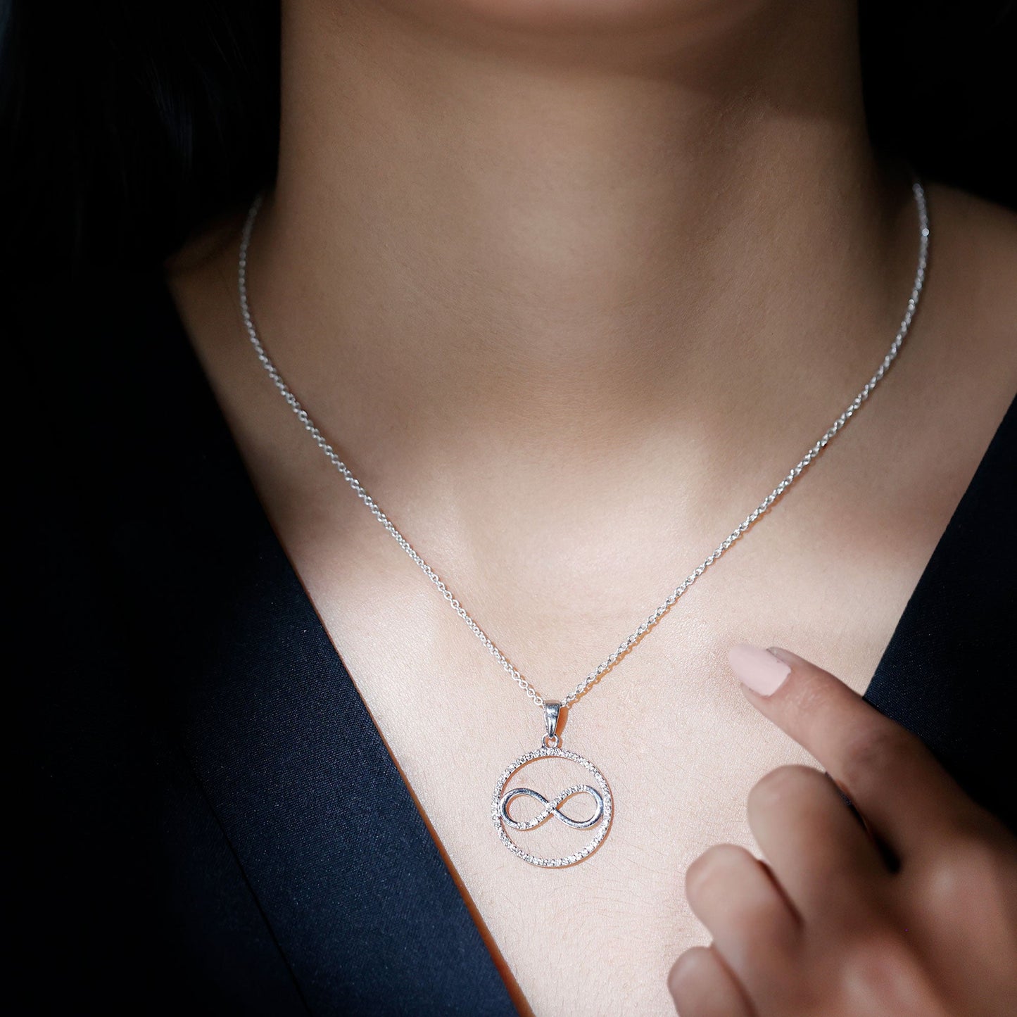 Diamonds Infinity Eternity Pendant Necklace