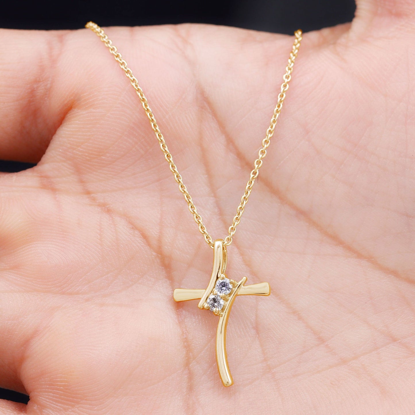 Diamond Cross Pendant Necklace for Women