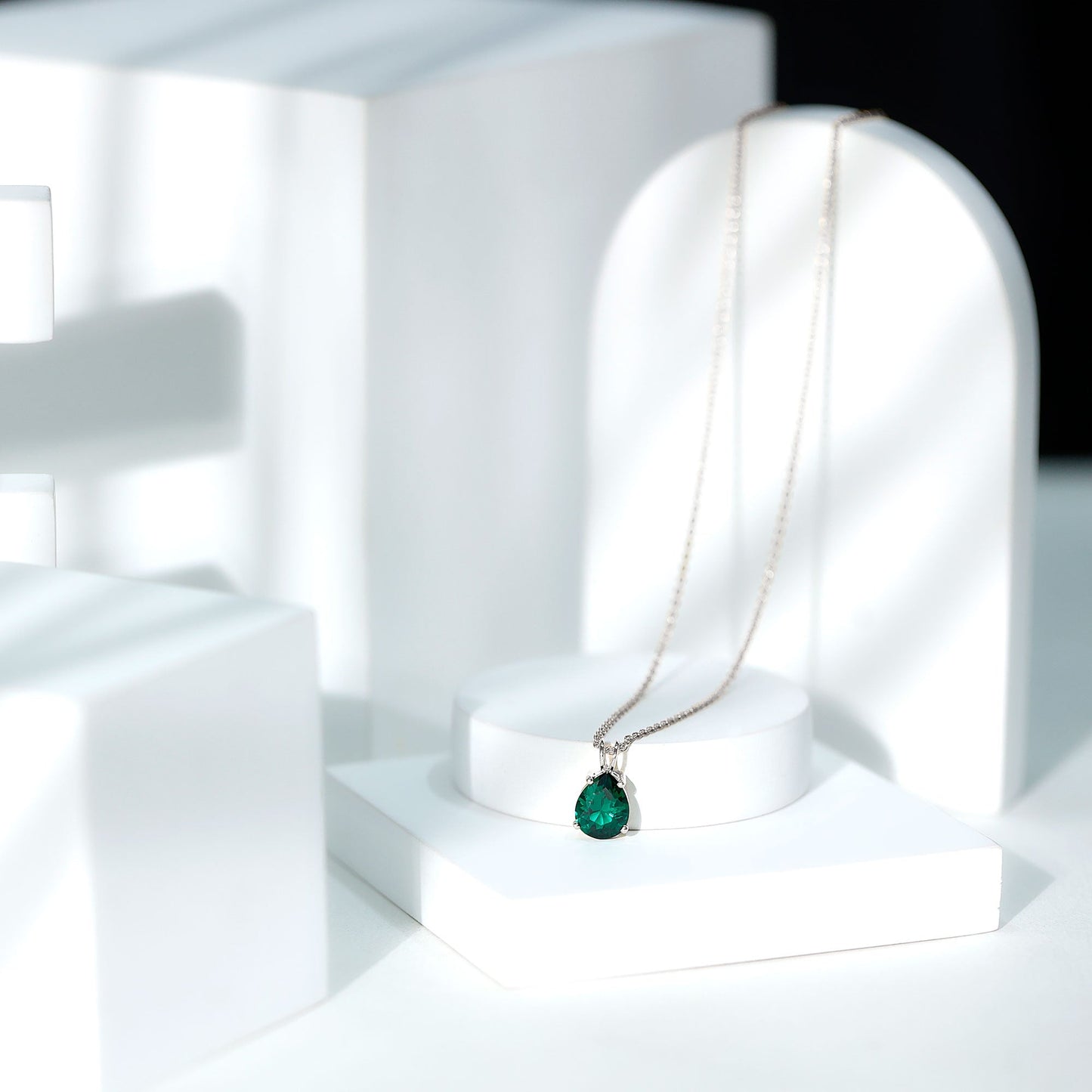 Pear Cut Lab Grown Emerald Solitaire Pendant Necklace With Chain