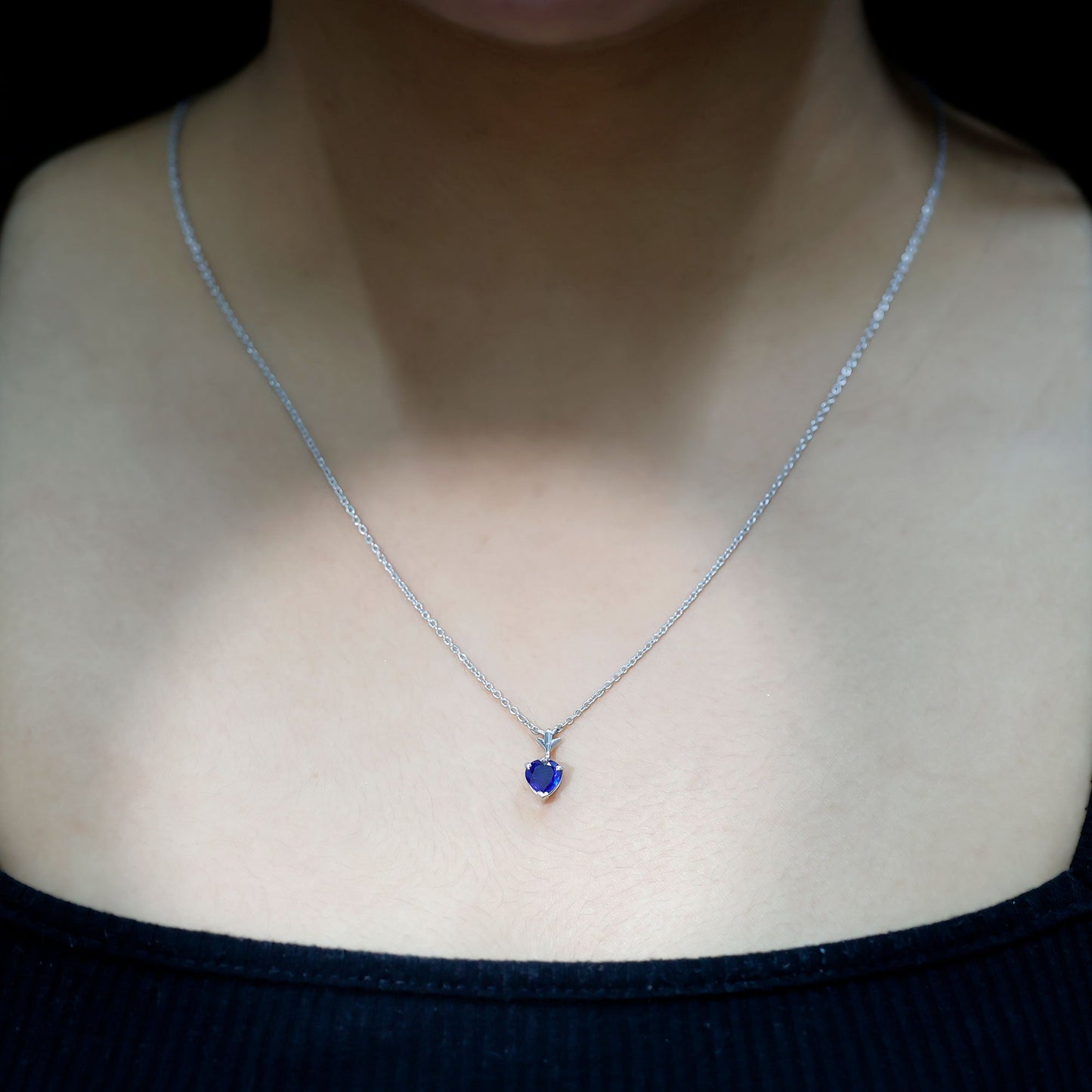 0.9 Carat Lab Grown Blue Sapphire Heart Necklace for Women