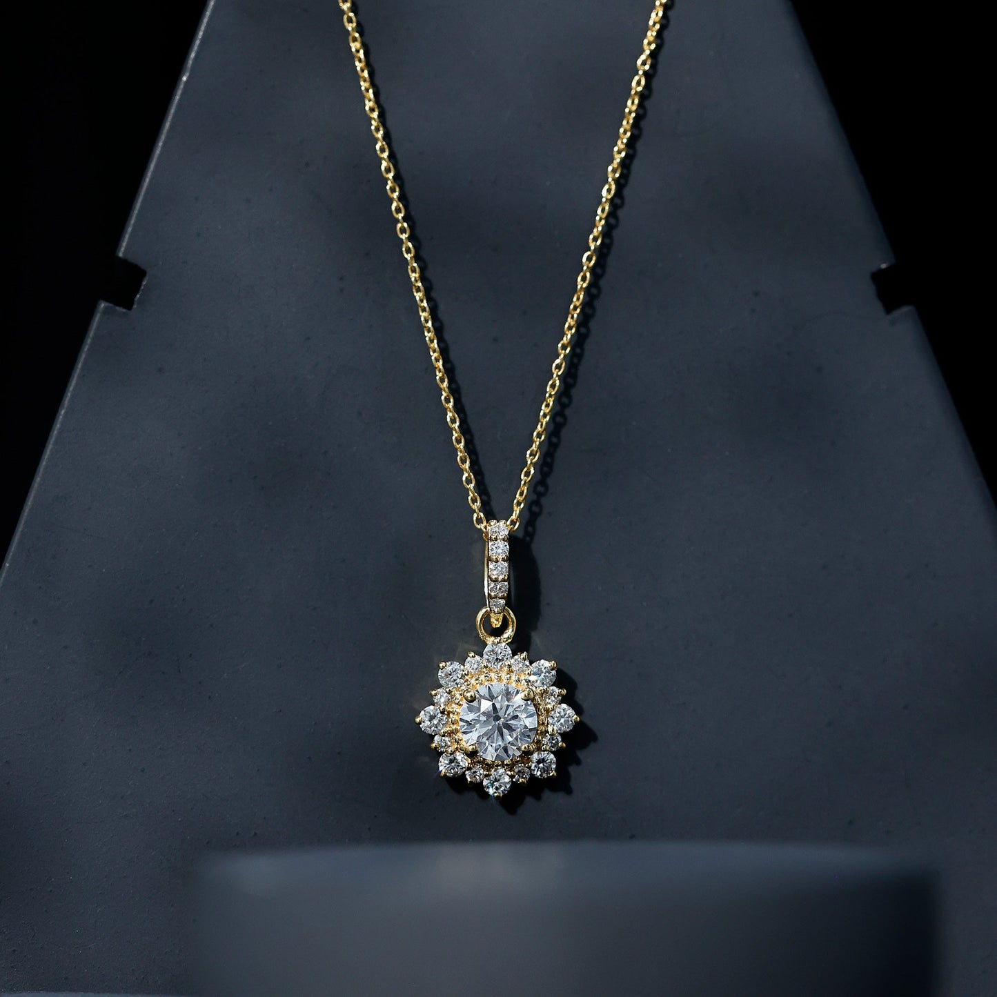 Certified Lab Grown Diamond Wedding Necklace With Chain