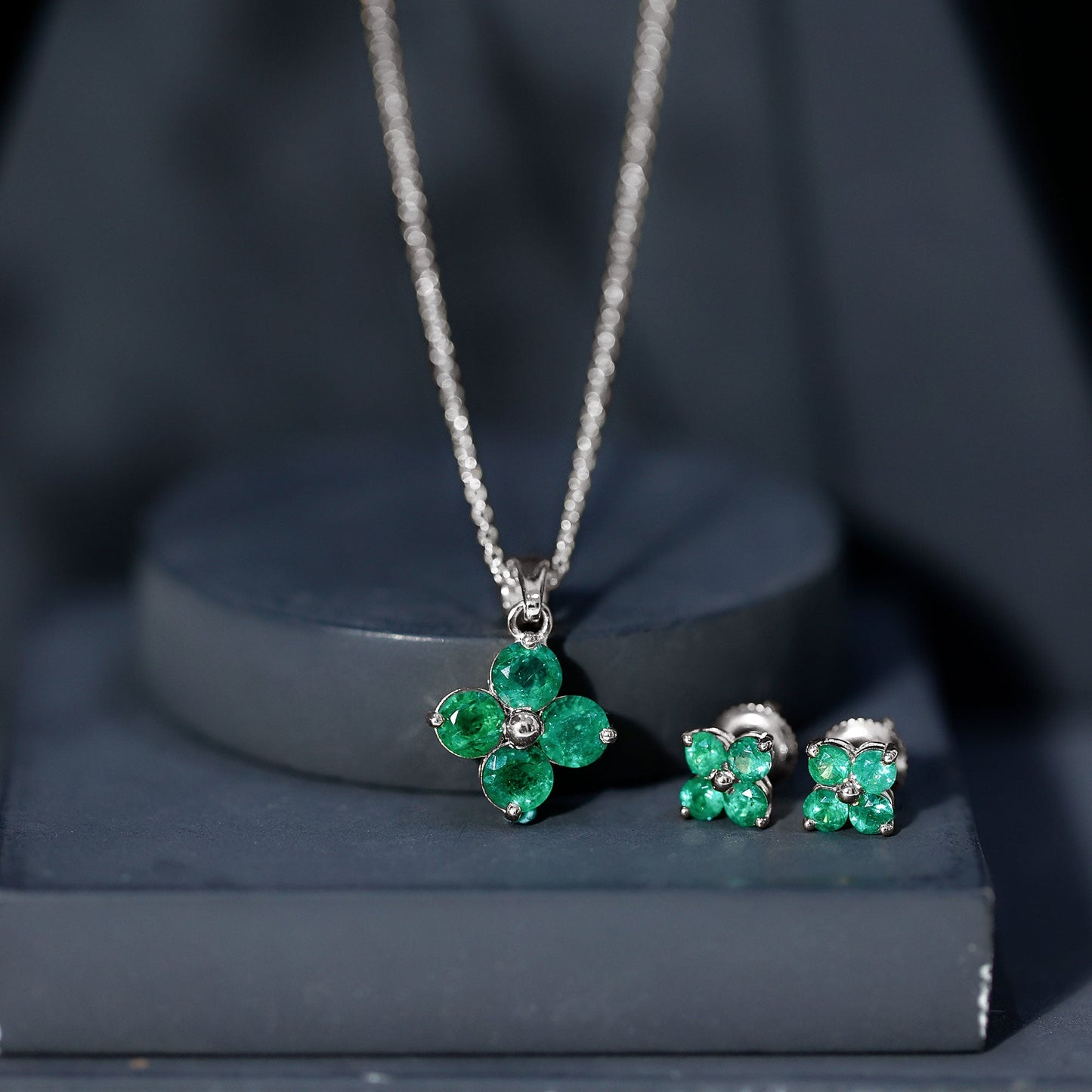 Natural Emerald Clover Jewelry Set for Women