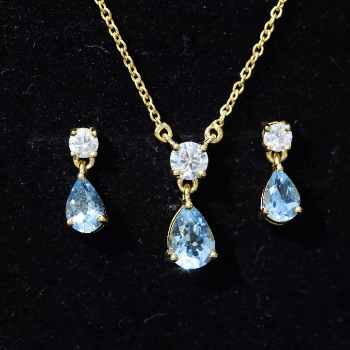 Real Pear Cut Aquamarine Teardrop Jewelry Set with Diamond