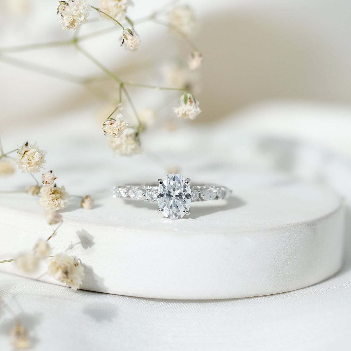 Oval Moissanite Solitaire Engagement Ring in Claw Setting