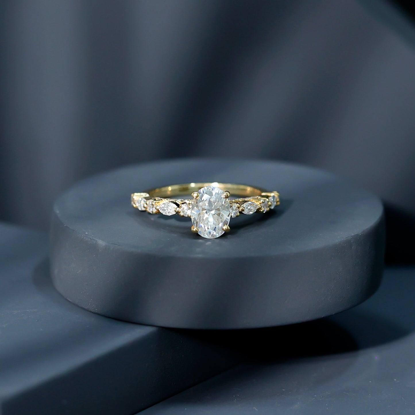Oval Moissanite Solitaire Engagement Ring in Claw Setting
