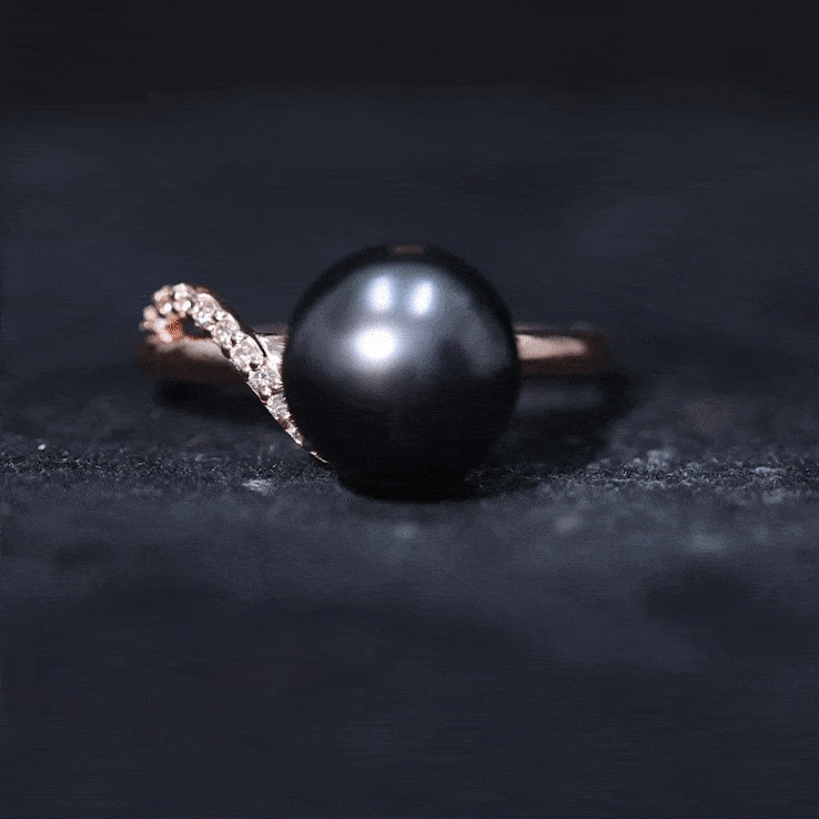 8 Carat Tahitian Pearl Solitaire Engagement Ring with Diamond