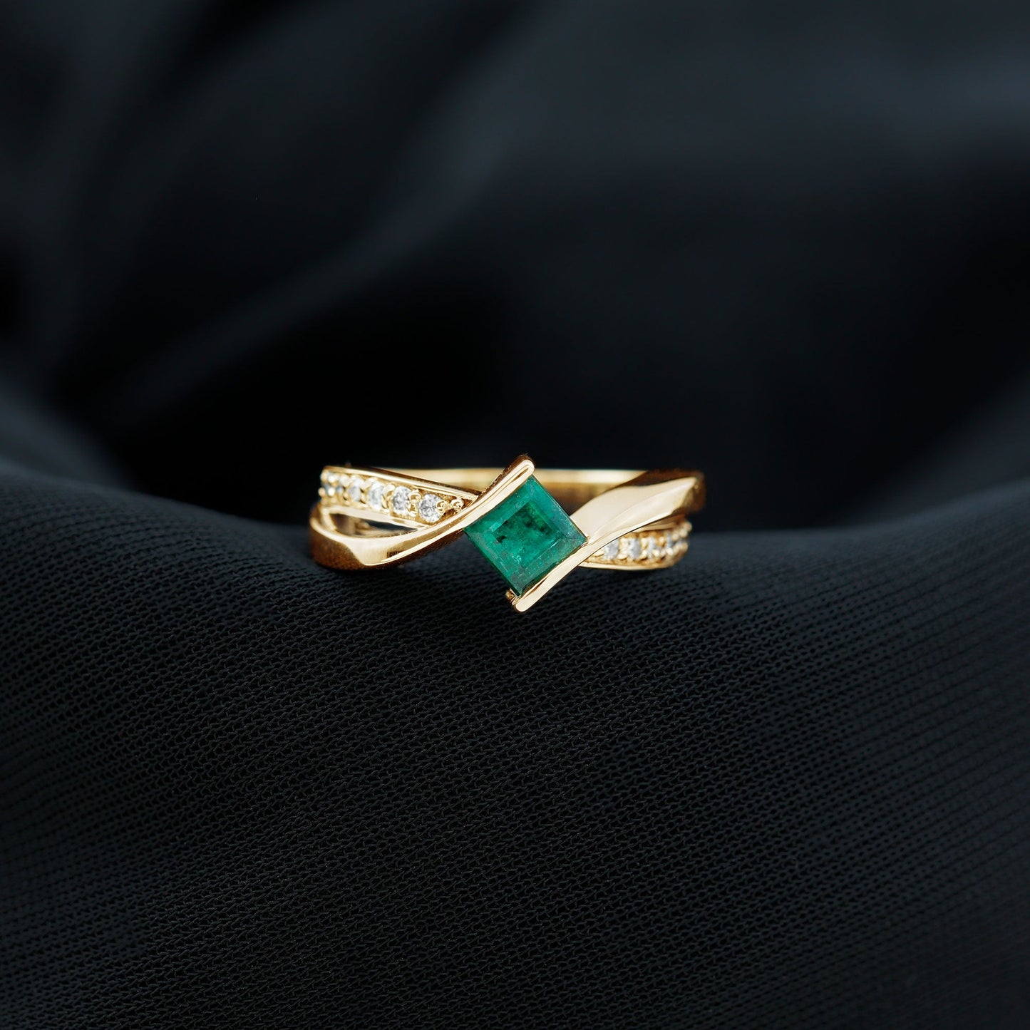 Certified Princess Cut Lab Grown Emerald Diamond Infinity Promise Ring