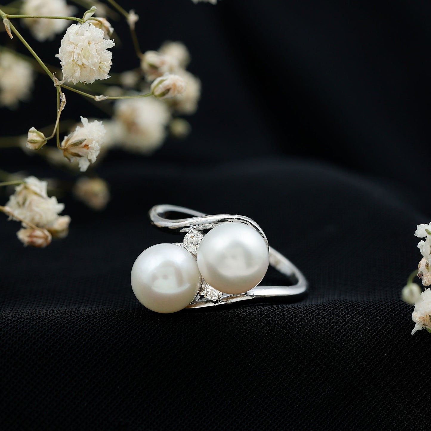 Freshwater Pearl Toi Et Moi Engagement Ring with Diamond