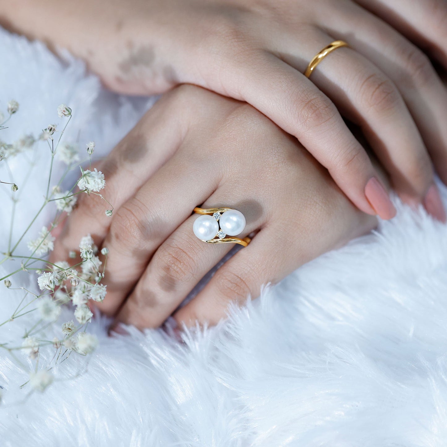 Freshwater Pearl Toi Et Moi Engagement Ring with Diamond