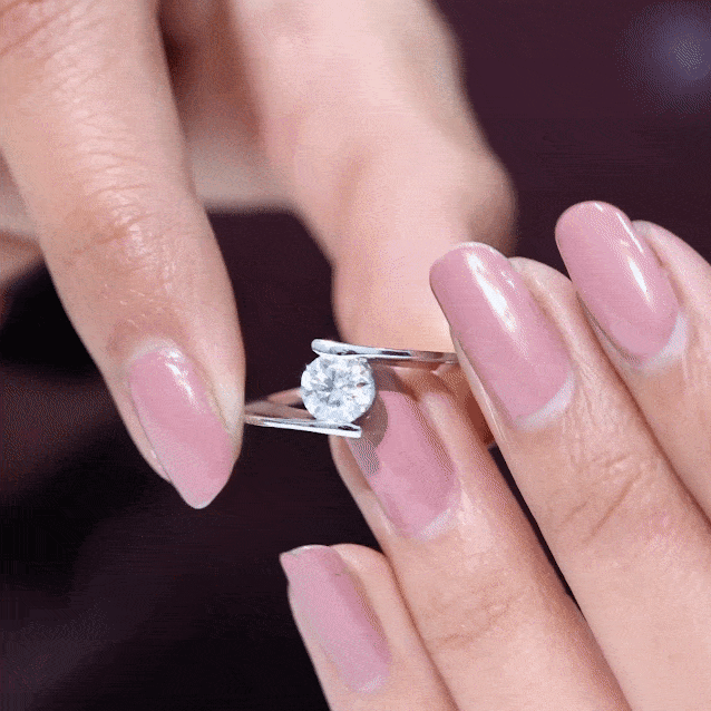 Round Brilliant Cut Moissanite Pre Engagement Ring
