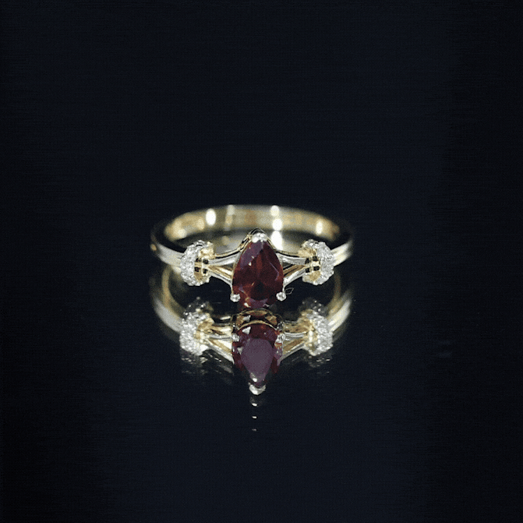 Certified Real 0.8 Carat Garnet Pear Shaped Engagement Ring with Diamond