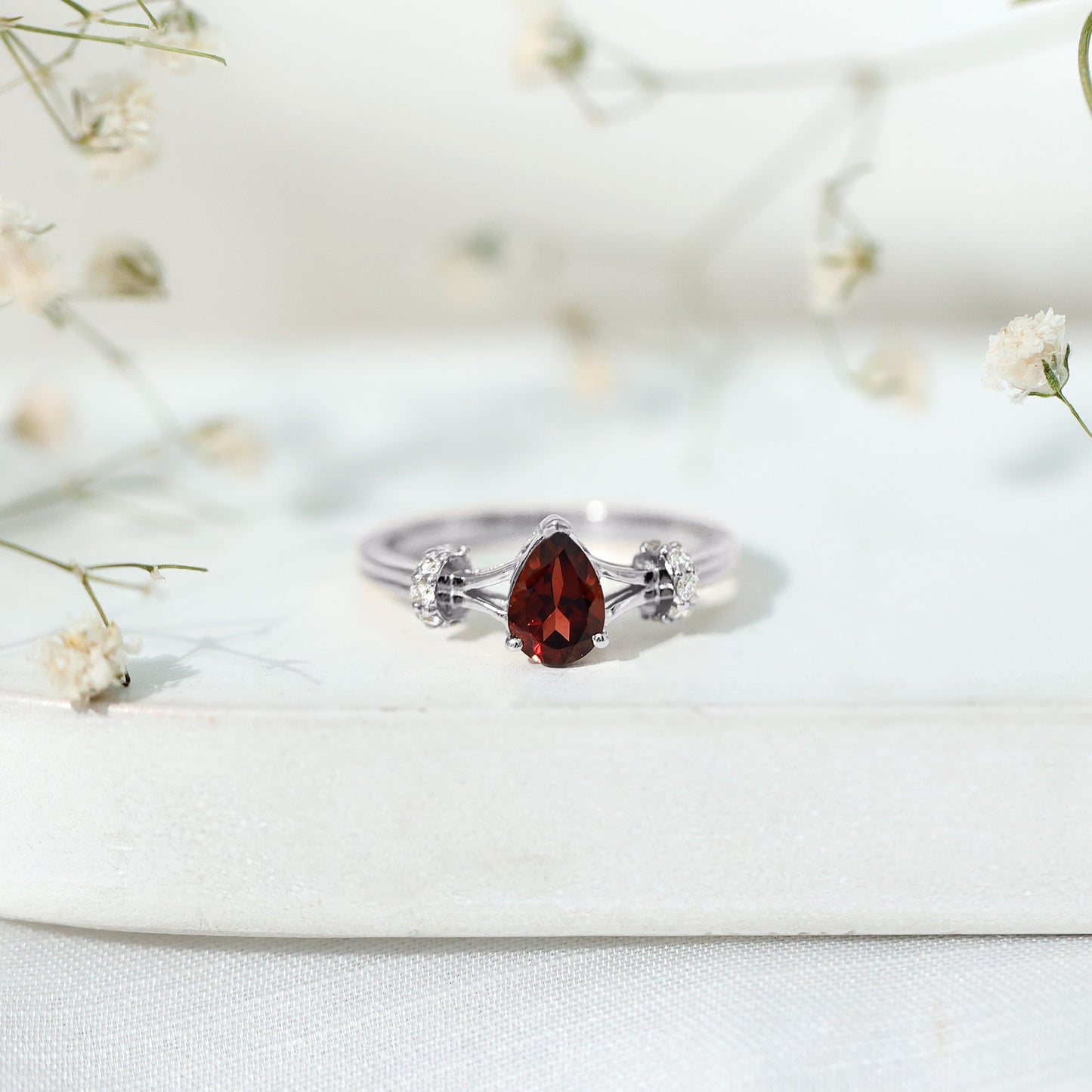 Certified Real 0.8 Carat Garnet Pear Shaped Engagement Ring with Diamond